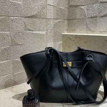 Adoro il colore nero